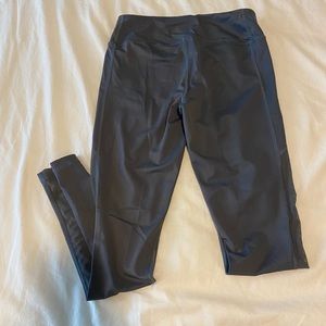 VS Grey Cropped Leggings